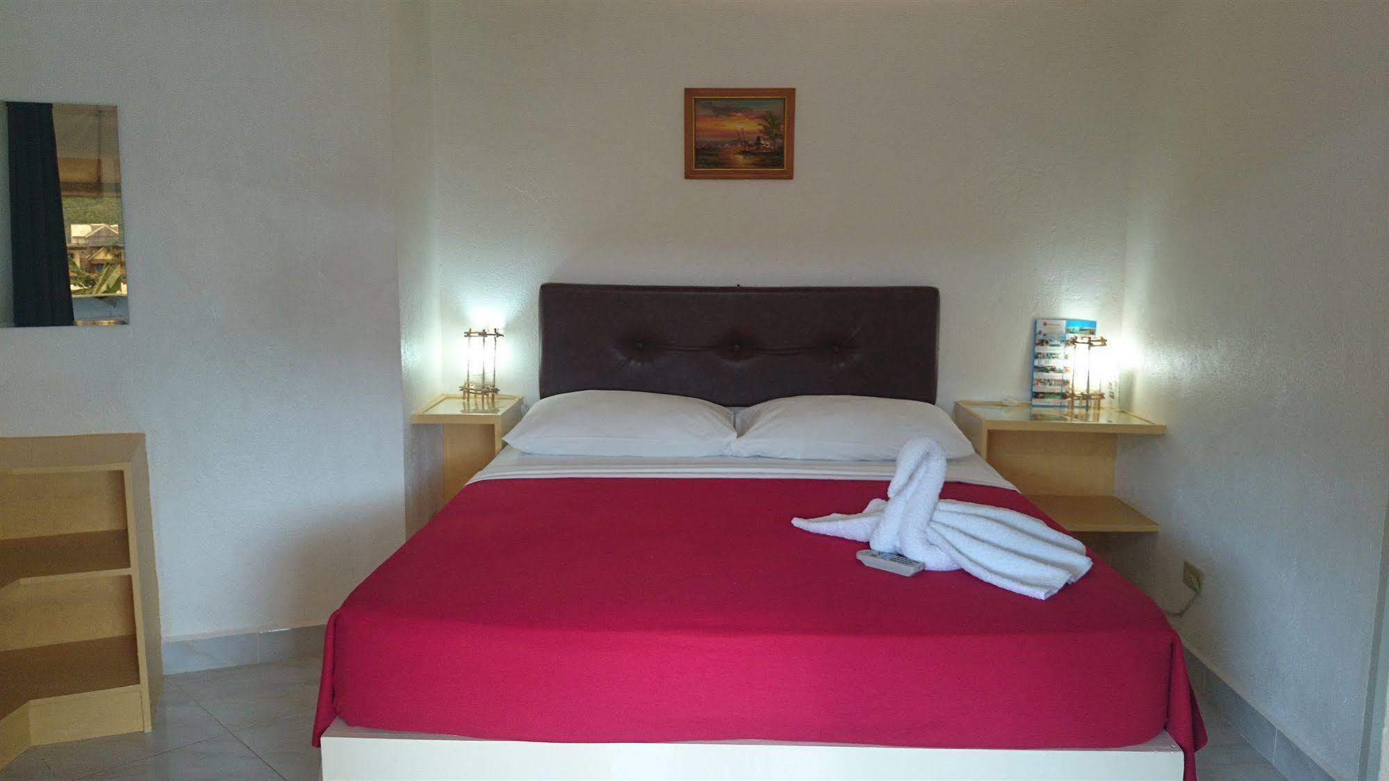 Island Jewel Inn Manoc-Manoc Eksteriør billede